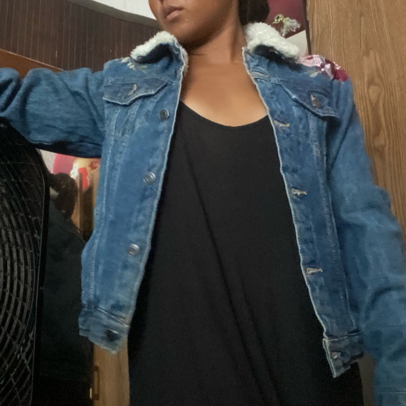 Jacket - Picture 4 of 4